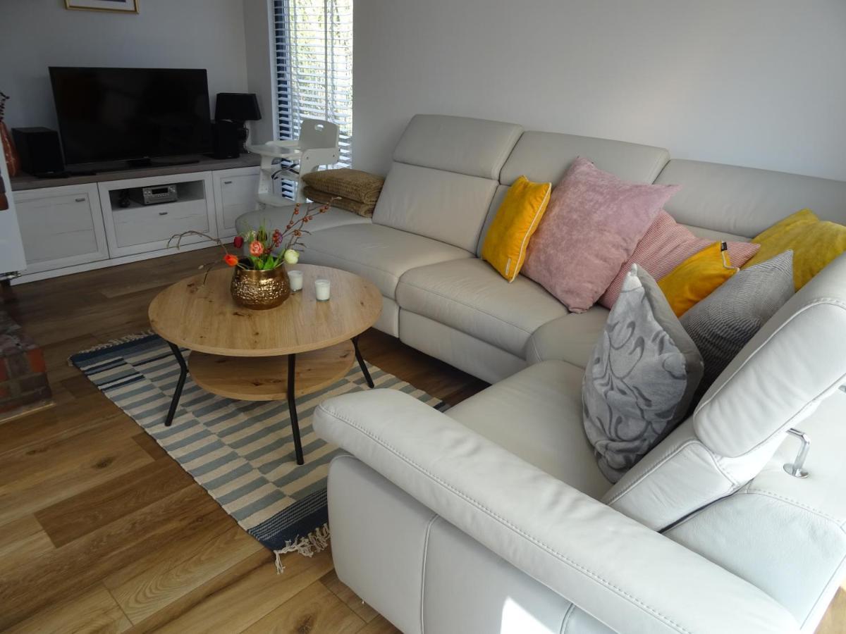 Holiday home Kustverhuur, Park Schoneveld, Zeester 49